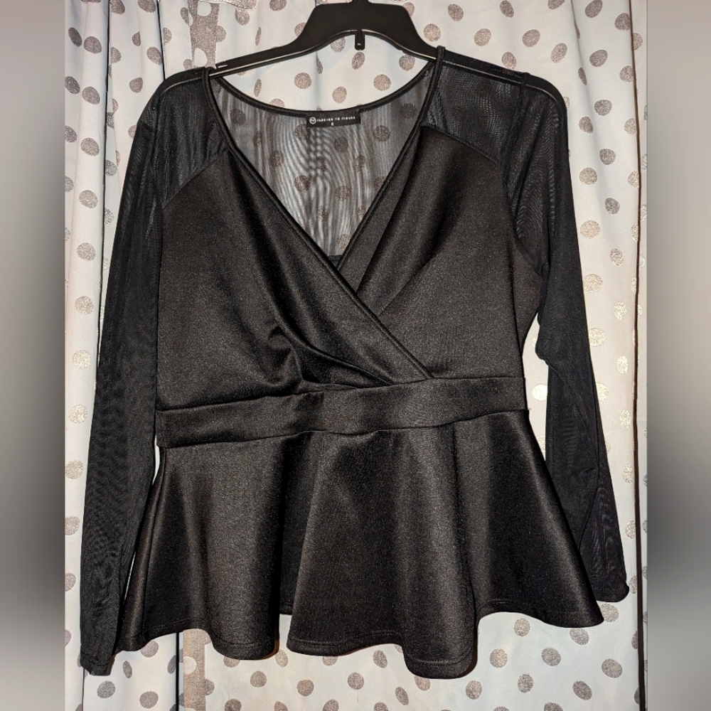 FASHION TO FIGURE Sheer Sleeve Peplum Top 2x(18-20)